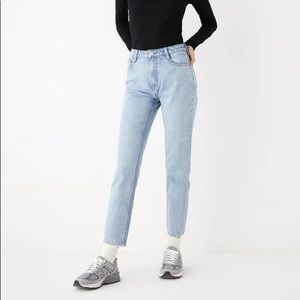 Frank & Oak Stevie Straight Jeans in Light Wash